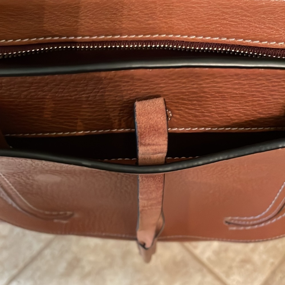 🤎🤎Like New Marc Jacob's crossbody bag - Picture 13 of 16